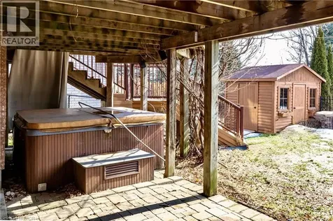 29 Gaines Avenue Dundas ON L9H 7M4