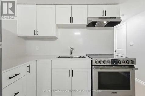 1306 Valley Drive Oshawa (Lakeview) ON L1J 7J7