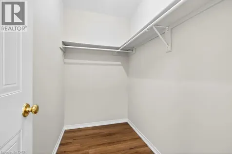 5070 Pinedale Avenue Burlington ON L7L 5V6