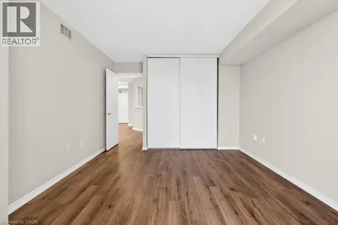 5070 Pinedale Avenue Burlington ON L7L 5V6