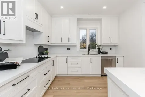 6 Butternut Crescent Wasaga Beach ON L9Z 3S9