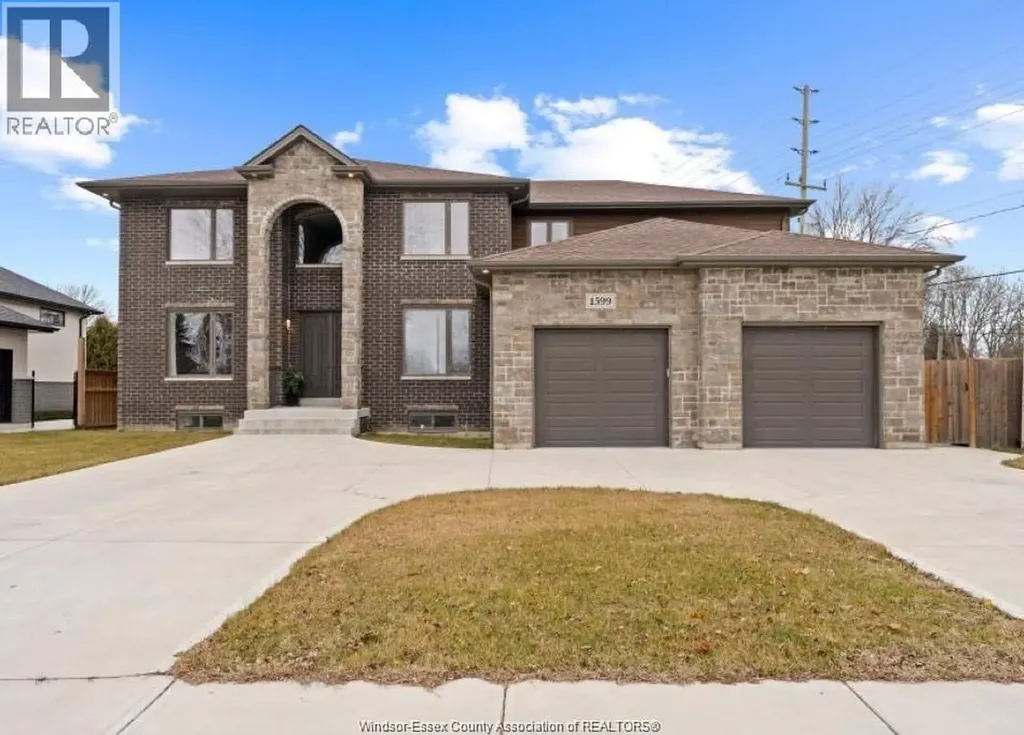 1599 Outram Avenue Lasalle ON N9J 3M3