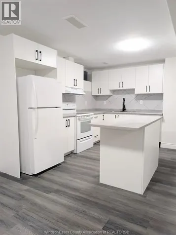 1599 Outram Avenue Lasalle ON N9J 3M3