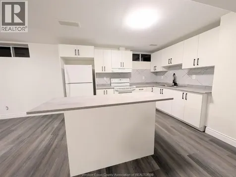 1599 Outram Avenue Lasalle ON N9J 3M3