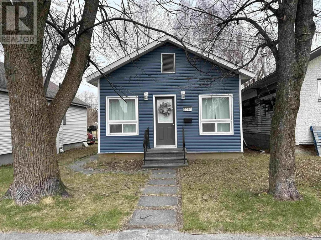 1026 Third St E Fort Frances ON P9A 1S4