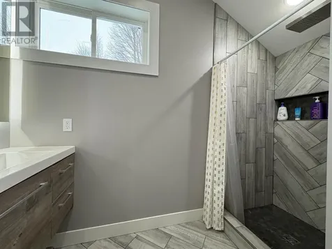1026 Third St E Fort Frances ON P9A 1S4