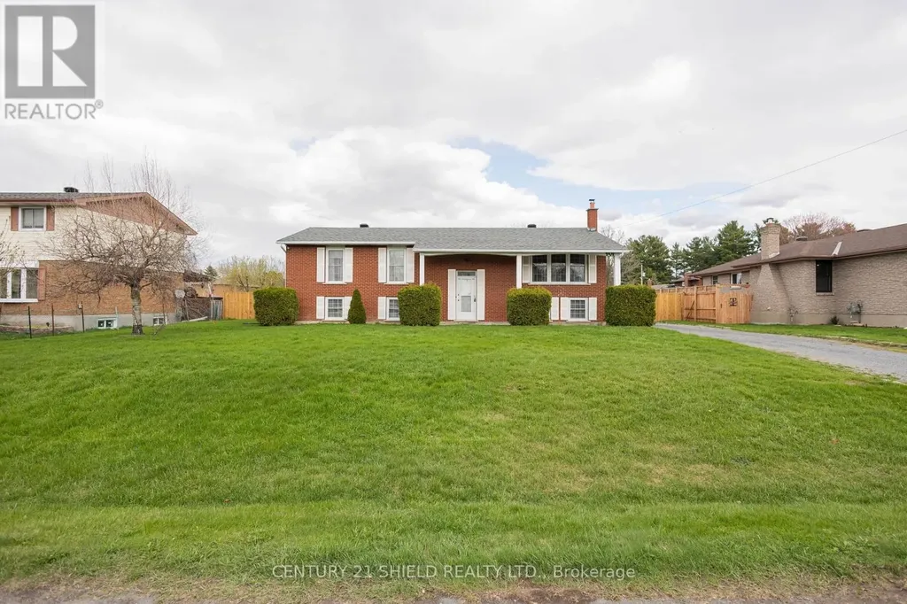 901 Laflin Street Cornwall ON K6J 5J3