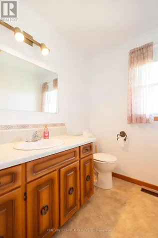 901 Laflin Street Cornwall ON K6J 5J3
