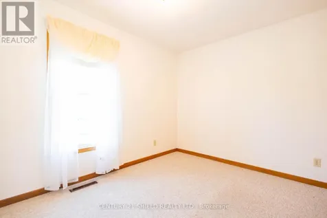 901 Laflin Street Cornwall ON K6J 5J3
