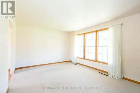 901 Laflin Street Cornwall ON K6J 5J3