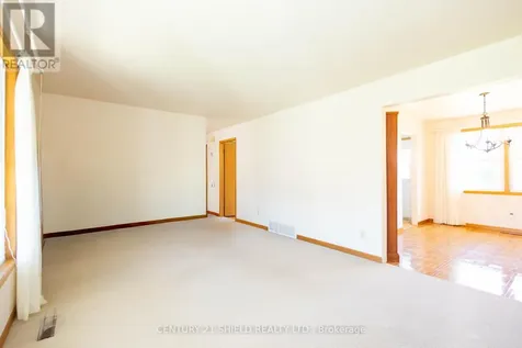 901 Laflin Street Cornwall ON K6J 5J3