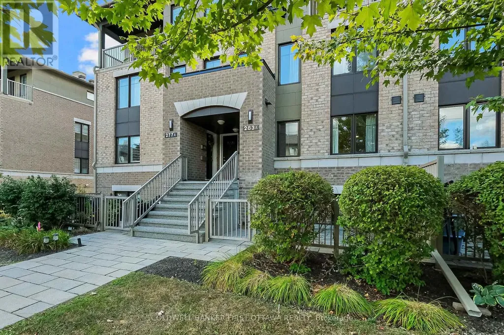 283 Titanium Private North Ottawa ON K1C 0A5