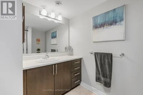 283 Titanium Private North Ottawa ON K1C 0A5