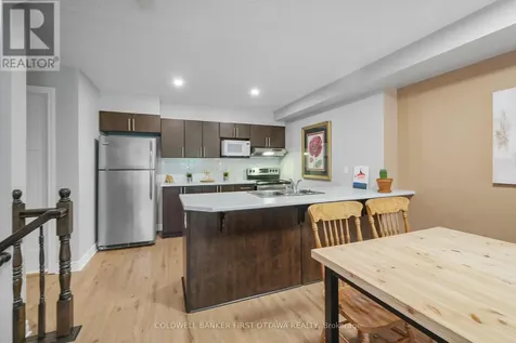 283 Titanium Private North Ottawa ON K1C 0A5