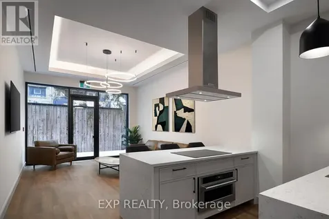 331 Cooper Street Ottawa ON K2P 0G5