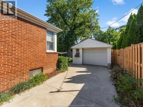 854 Belleperche Place Windsor ON N8S 3C1