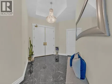 4955 Riverside Drive Windsor ON N8Y 5A3