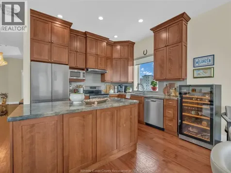 4955 Riverside Drive Windsor ON N8Y 5A3