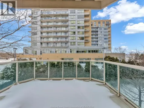 4955 Riverside Drive Windsor ON N8Y 5A3