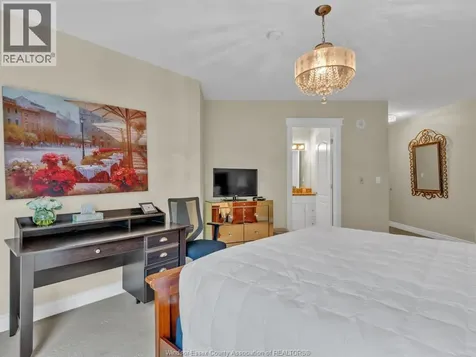 4955 Riverside Drive Windsor ON N8Y 5A3