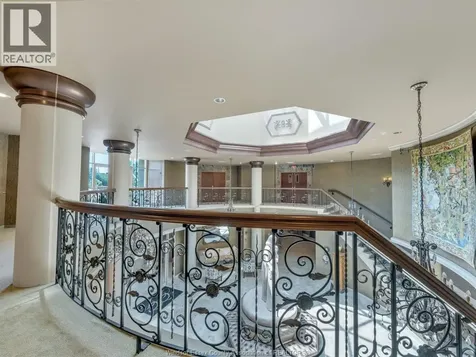 4955 Riverside Drive Windsor ON N8Y 5A3