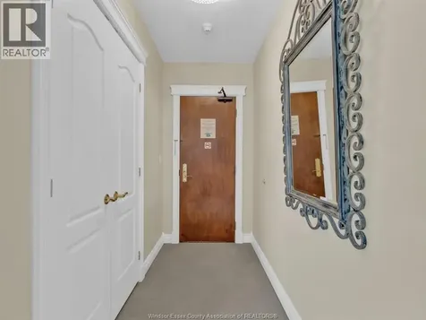 4955 Riverside Drive Windsor ON N8Y 5A3