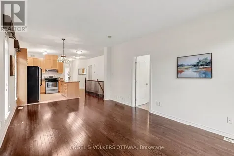 257 Bulrush Crescent Ottawa ON K1T 0E5