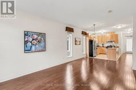 257 Bulrush Crescent Ottawa ON K1T 0E5