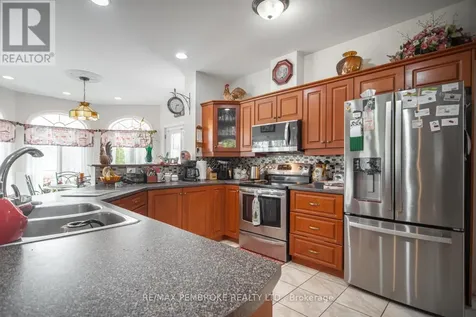 1692 Black Bay Road Petawawa ON K8H 2W8