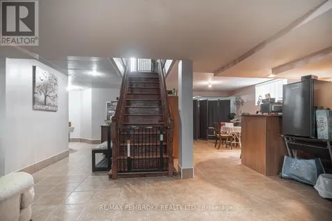 1692 Black Bay Road Petawawa ON K8H 2W8