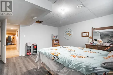1692 Black Bay Road Petawawa ON K8H 2W8