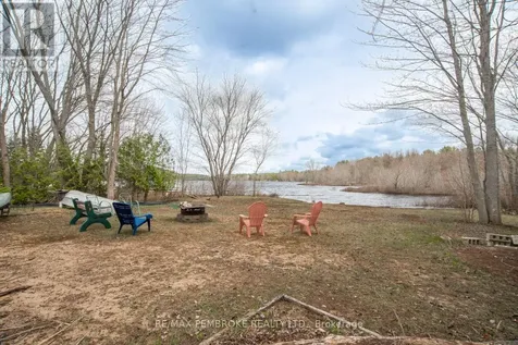1692 Black Bay Road Petawawa ON K8H 2W8