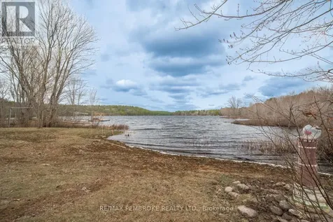 1692 Black Bay Road Petawawa ON K8H 2W8