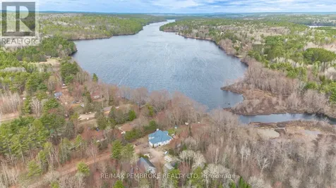 1692 Black Bay Road Petawawa ON K8H 2W8