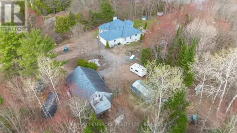 1692 Black Bay Road Petawawa ON K8H 2W8