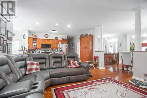 1692 Black Bay Road Petawawa ON K8H 2W8