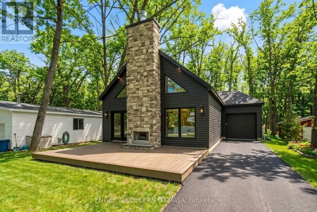 557 Bayview Drive Ottawa ON K0A 3M0