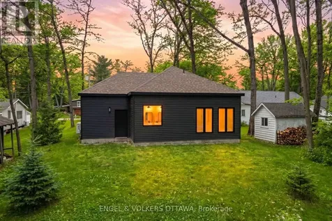 557 Bayview Drive Ottawa ON K0A 3M0