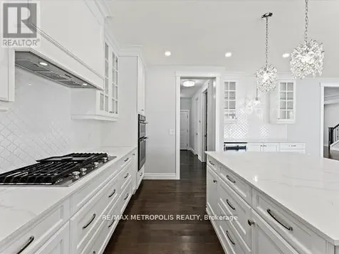 925 Lakewood Crescent Lakeshore ON N8L 1G6