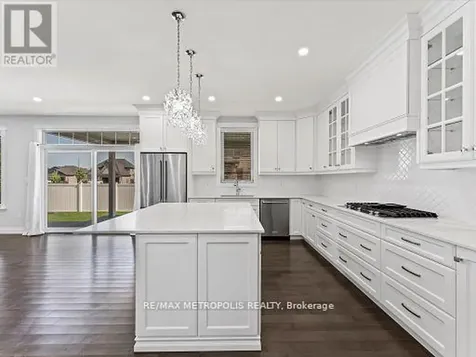 925 Lakewood Crescent Lakeshore ON N8L 1G6