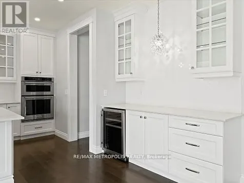 925 Lakewood Crescent Lakeshore ON N8L 1G6