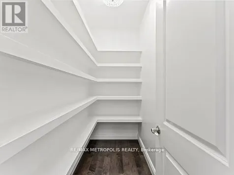 925 Lakewood Crescent Lakeshore ON N8L 1G6