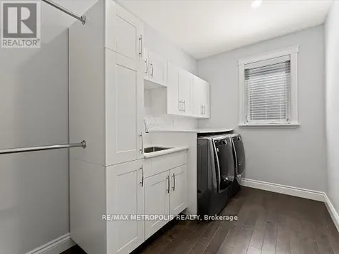 925 Lakewood Crescent Lakeshore ON N8L 1G6