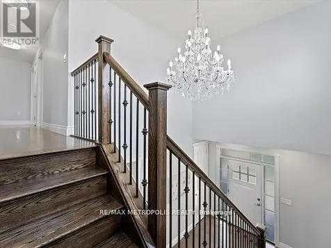 925 Lakewood Crescent Lakeshore ON N8L 1G6