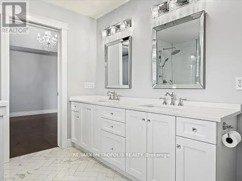 925 Lakewood Crescent Lakeshore ON N8L 1G6