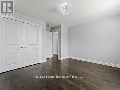 925 Lakewood Crescent Lakeshore ON N8L 1G6