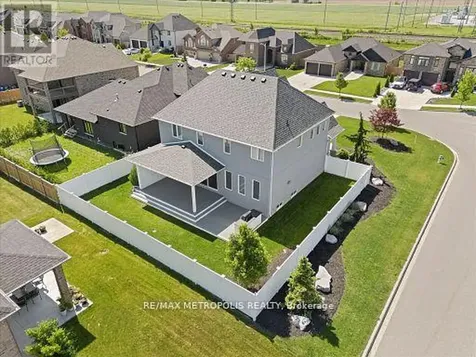925 Lakewood Crescent Lakeshore ON N8L 1G6
