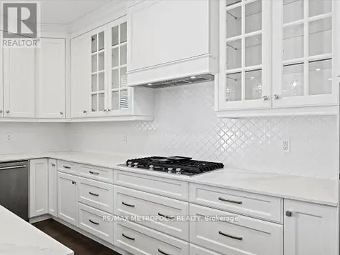 925 Lakewood Crescent Lakeshore ON N8L 1G6