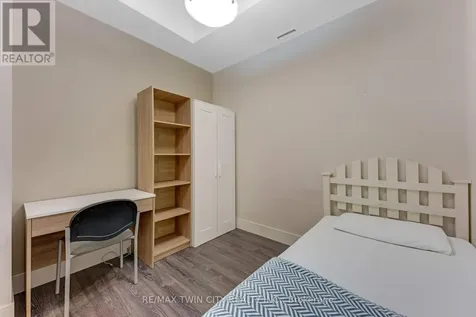 253 Albert Street Waterloo ON N2L 0G3