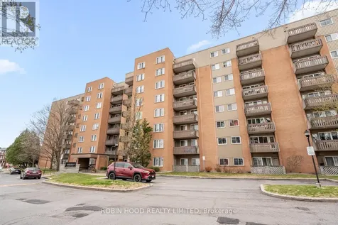 1599 Lassiter Terrace Ottawa ON K1J 8R6